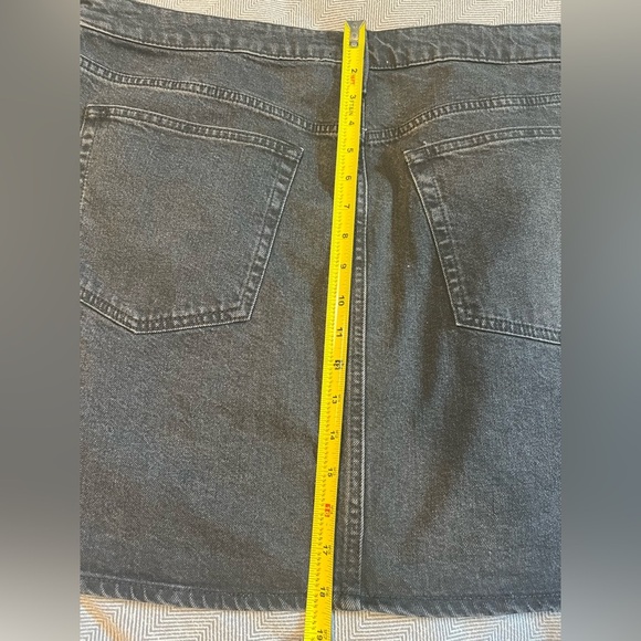 Universal Thread Black Jean Miniskirt with Stud Detail Size 17 - Picture 9 of 9